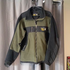 MOUNTAIN HARD WEAR, Size L, Wind Breaker, 5 Zippers Pockets included Armpit vent
